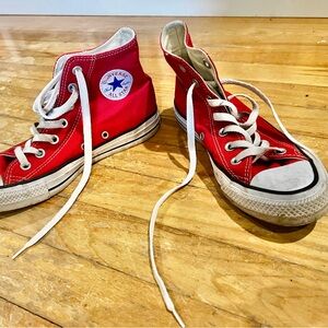 Converse All Stars high tops size M4/W6 Chuck Taylors